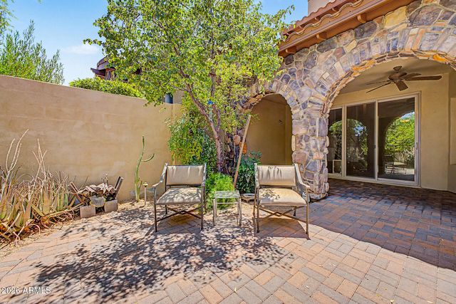 7240 E AURORA Drive, Scottsdale, AZ 85266