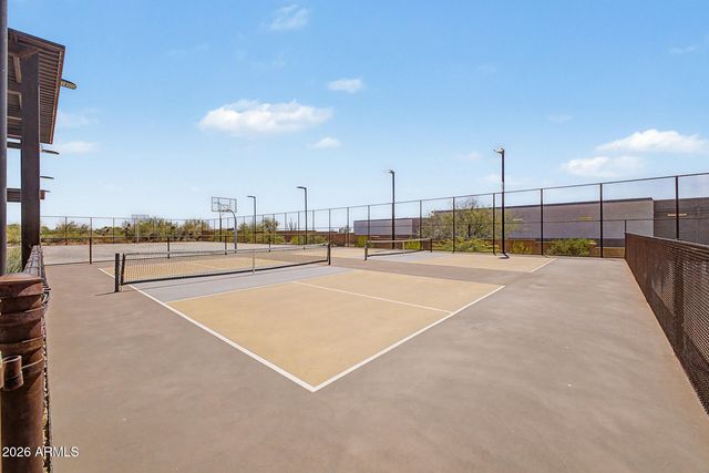 7240 E AURORA Drive, Scottsdale, AZ 85266