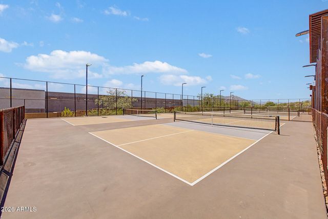 7240 E AURORA Drive, Scottsdale, AZ 85266