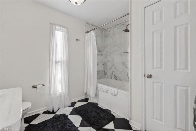 600 W Ocean View AVE C, Norfolk, VA 23503