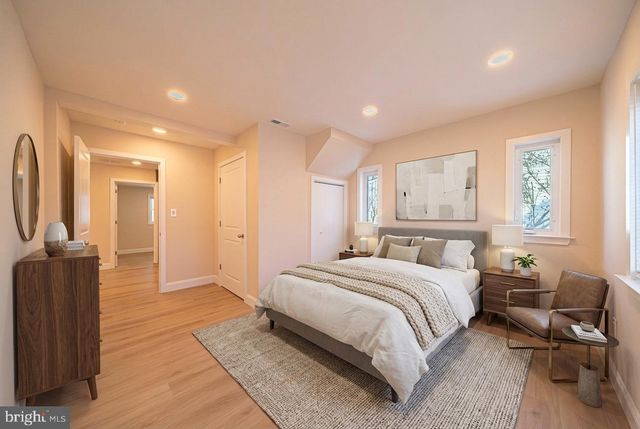 9328 ACADEMY RD, Philadelphia, PA 19114