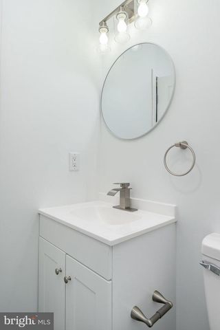 5208 GLENLOCH ST, Philadelphia, PA 19124