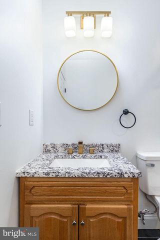 5208 GLENLOCH ST, Philadelphia, PA 19124