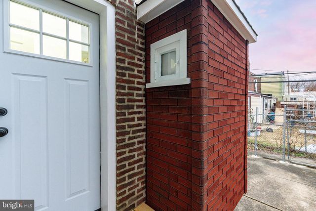5208 GLENLOCH ST, Philadelphia, PA 19124