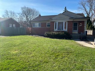 27225 LYNDON, Redford Charter Township, MI 48239