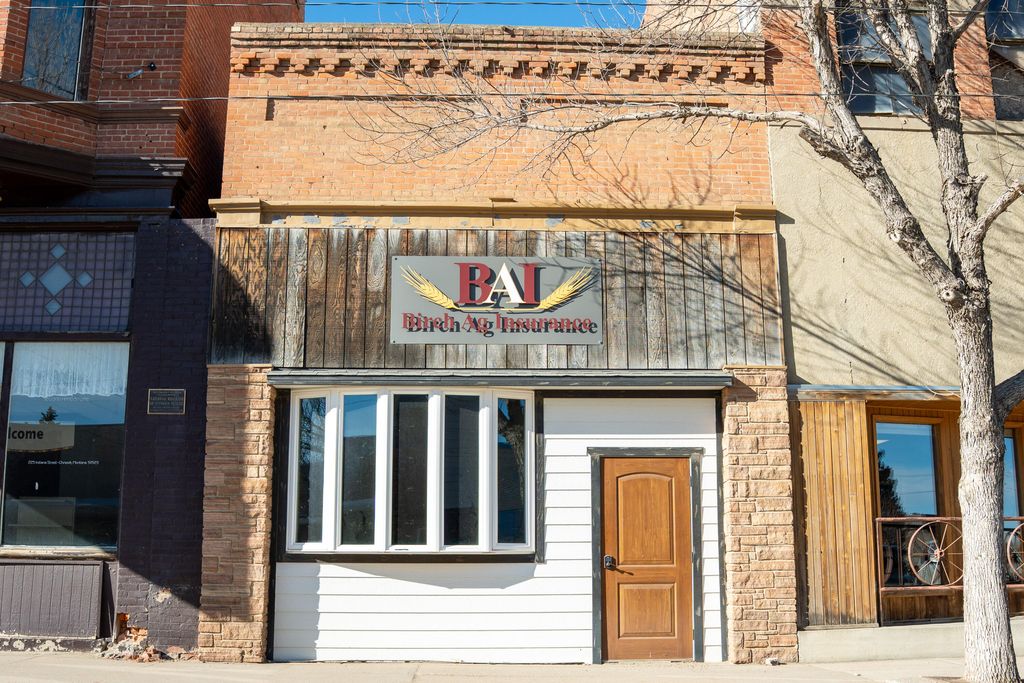 223 Indiana ST, Chinook, MT 59523