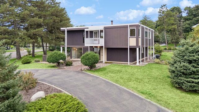 1676 Virginia Avenue S, Saint Louis Park, MN 55426