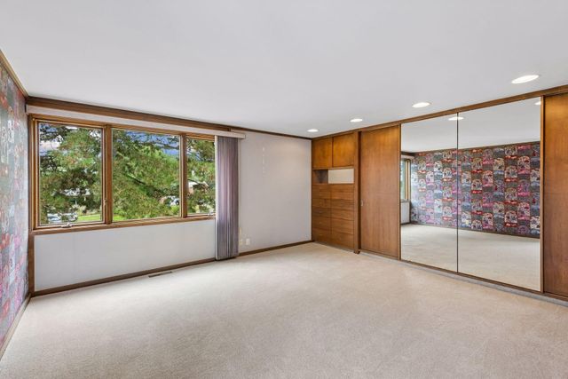 1676 Virginia Avenue S, Saint Louis Park, MN 55426