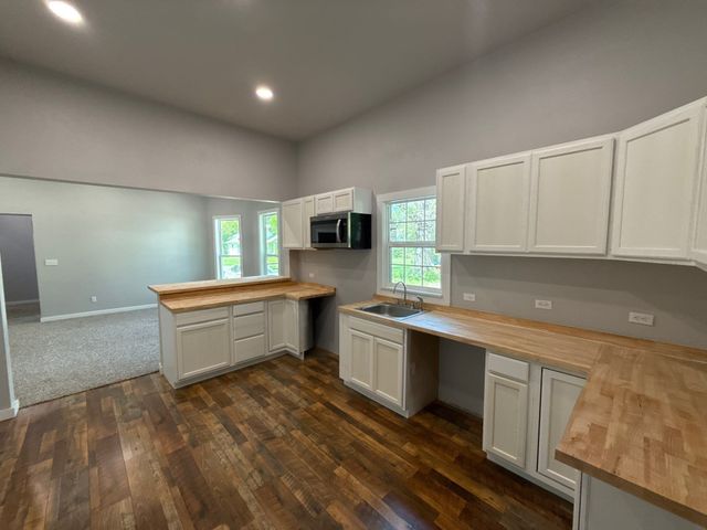 320 W 6th Street, Bonham, TX 75418