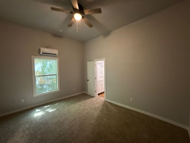 320 W 6th Street, Bonham, TX 75418
