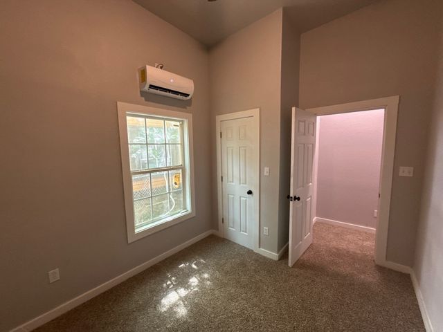 320 W 6th Street, Bonham, TX 75418