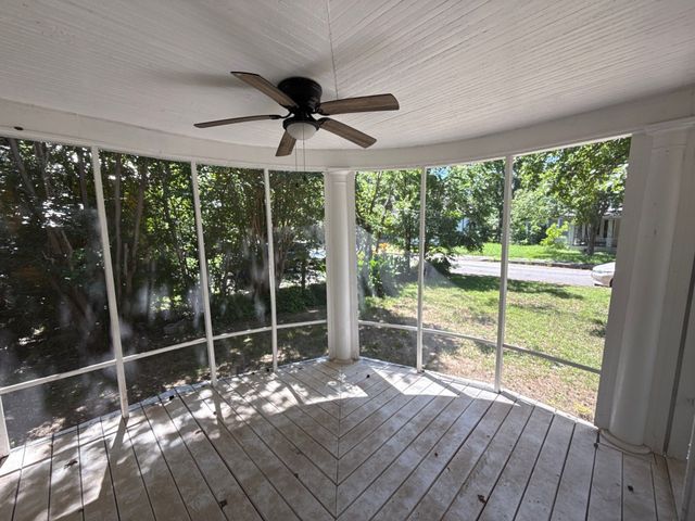 320 W 6th Street, Bonham, TX 75418