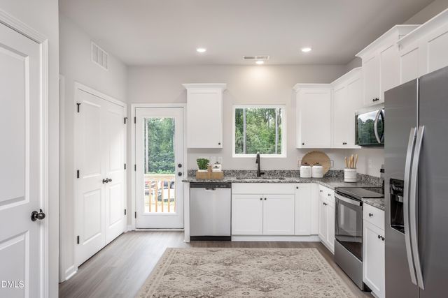 60 Seville Way, Clayton, NC 27520