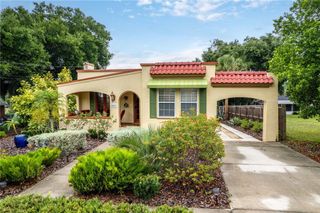 809 POINSETTIA DRIVE, Eustis, FL 32726