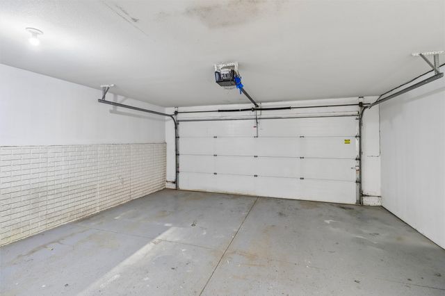225 SE Booth Avenue, Waukee, IA 50263