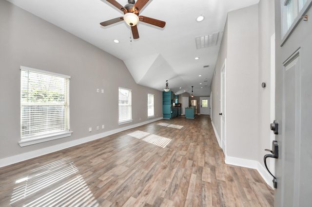 1322 E 36th Street, Houston, TX 77022