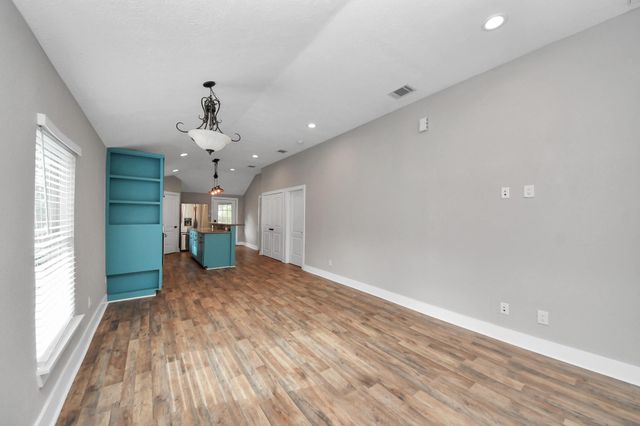 1322 E 36th Street, Houston, TX 77022