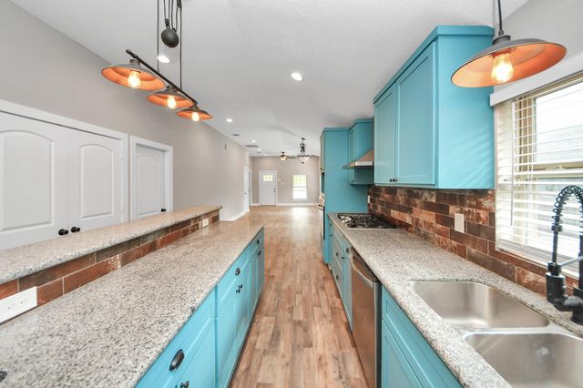 1322 E 36th Street, Houston, TX 77022