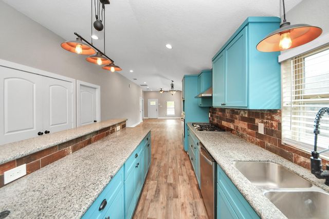 1322 E 36th Street, Houston, TX 77022