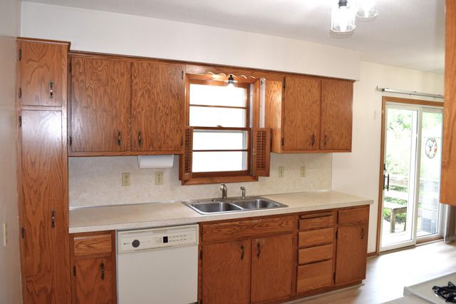 673 109th Lane NE, Blaine, MN 55434
