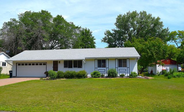 673 109th Lane NE, Blaine, MN 55434