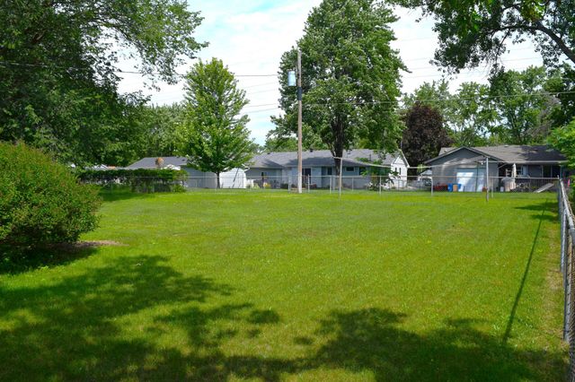 673 109th Lane NE, Blaine, MN 55434