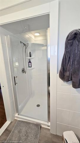 650 Longford Drive, Rochester Hills, MI 48309