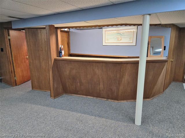 650 Longford Drive, Rochester Hills, MI 48309