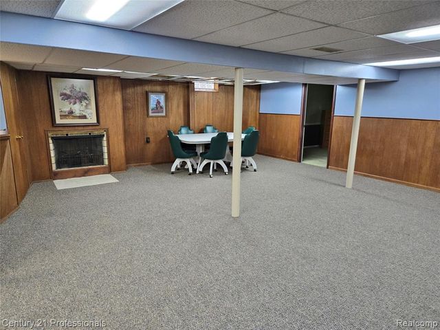 650 Longford Drive, Rochester Hills, MI 48309