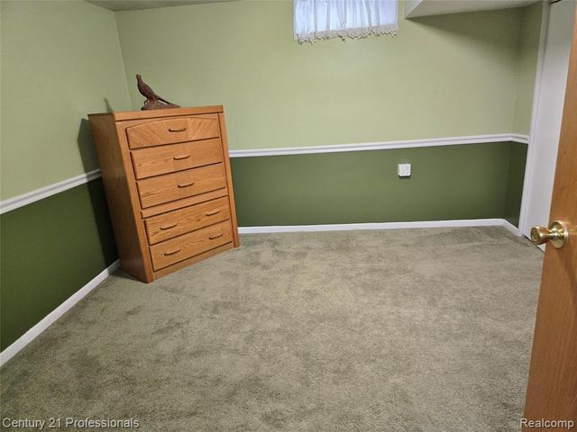 650 Longford Drive, Rochester Hills, MI 48309