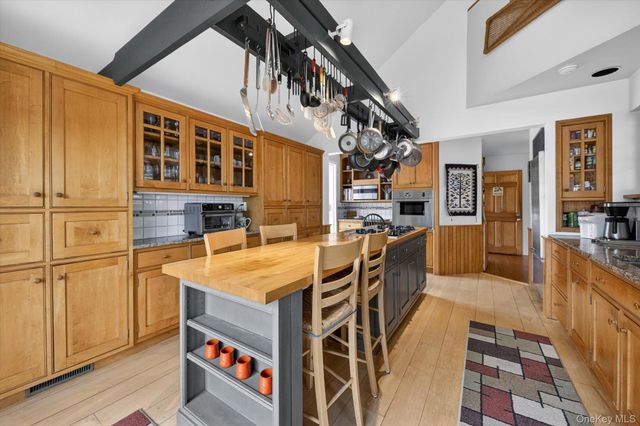 213 Vail Lane, North Salem, NY 10560