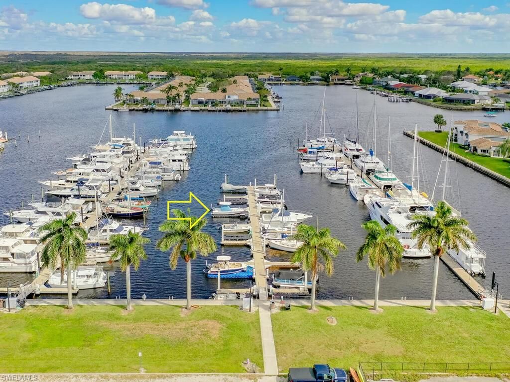525 Newport DR, NAPLES, FL 34114 — photo 4