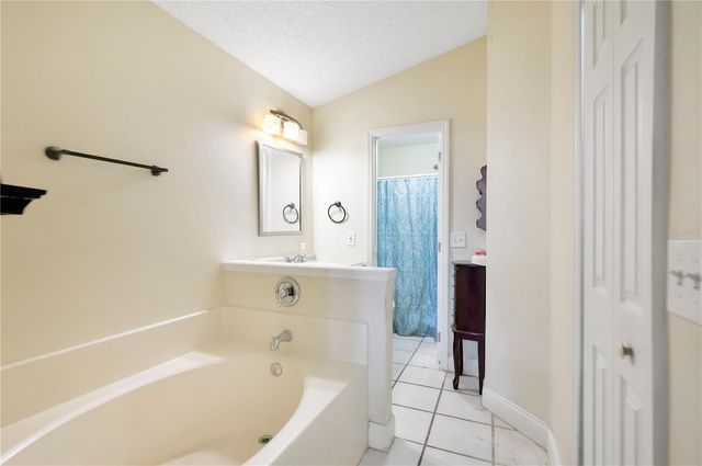 4217 IVEYGLEN AVENUE, Orlando, FL 32826