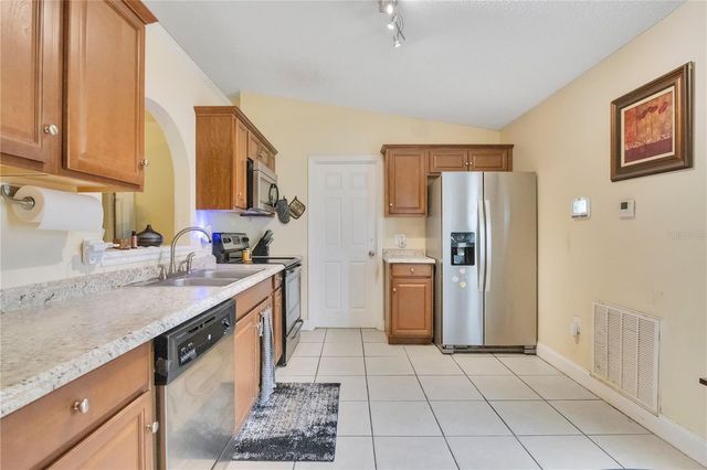 4217 IVEYGLEN AVENUE, Orlando, FL 32826