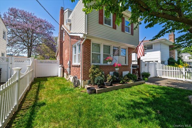 2015 Freeman Avenue, East Meadow, NY 11554