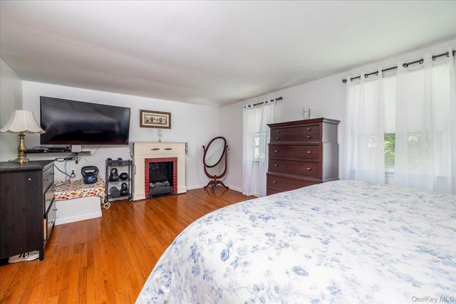 2015 Freeman Avenue, East Meadow, NY 11554