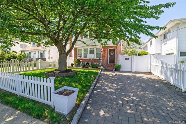 2015 Freeman Avenue, East Meadow, NY 11554