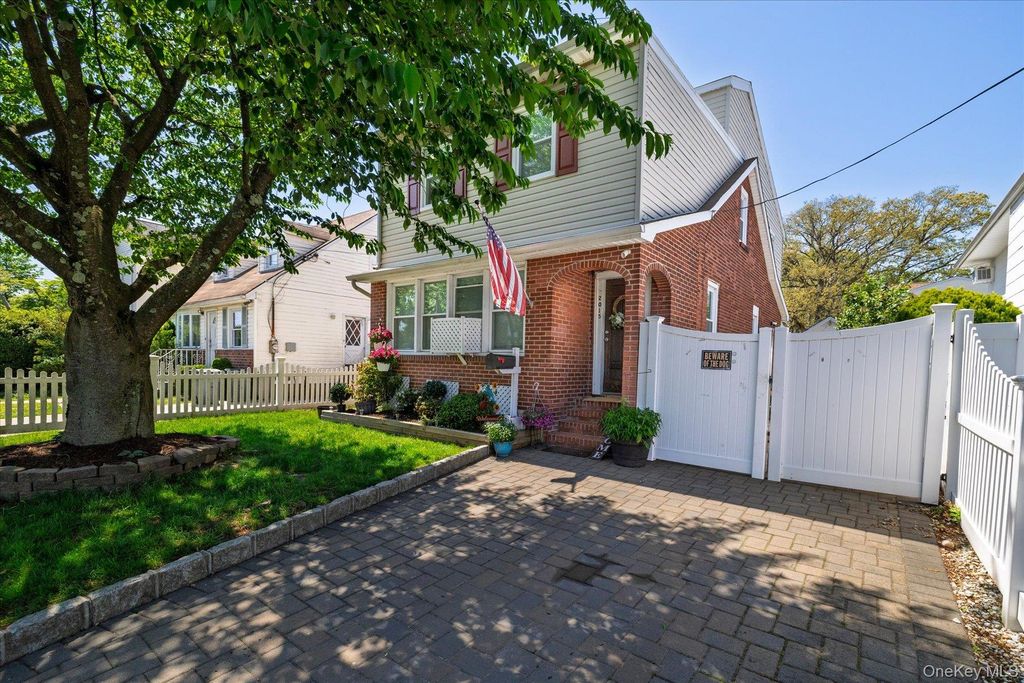 2015 Freeman Avenue, East Meadow, NY 11554