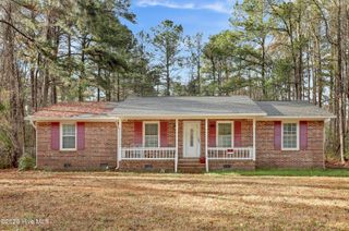 1010 New Road, Burgaw, NC 28425