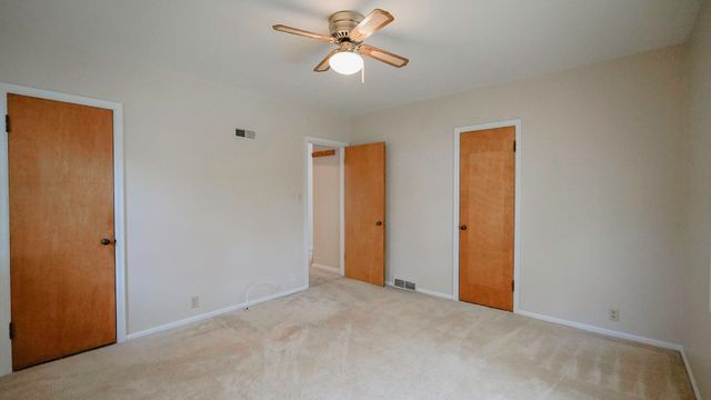 917 GRANDVIEW Avenue, Council Bluffs, IA 51503
