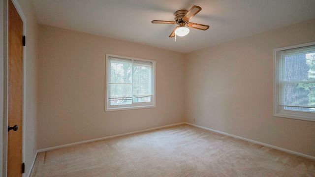 917 GRANDVIEW Avenue, Council Bluffs, IA 51503