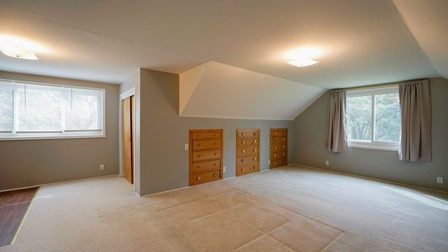 917 GRANDVIEW Avenue, Council Bluffs, IA 51503
