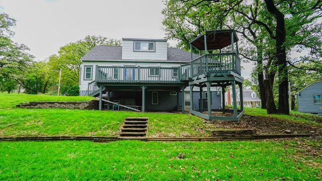 917 GRANDVIEW Avenue, Council Bluffs, IA 51503
