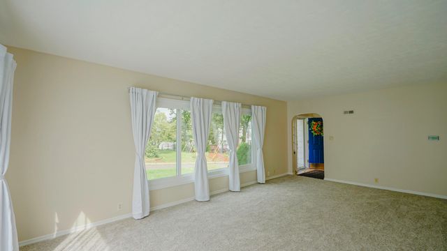 917 GRANDVIEW Avenue, Council Bluffs, IA 51503