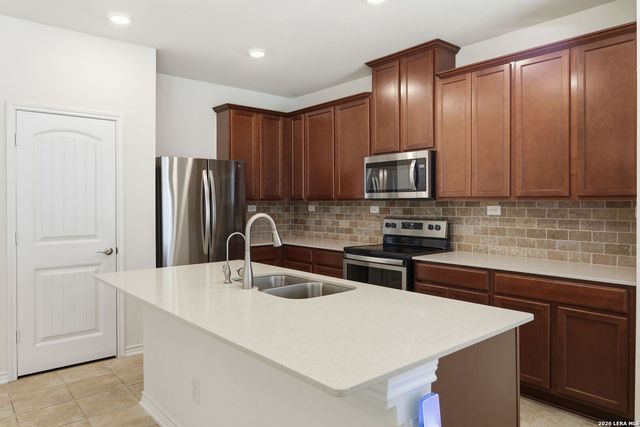 3435 JEFFERSON DR, New Braunfels, TX 78132