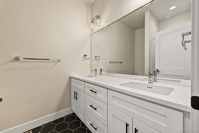 2652 Arapahoe Street, Denver, CO 80205