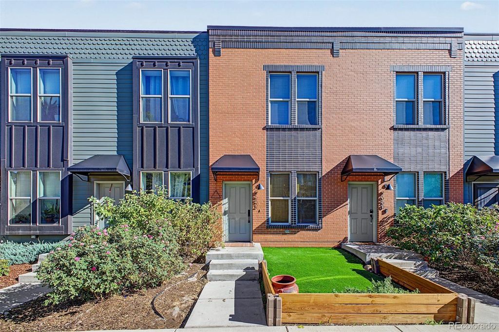 2652 Arapahoe Street, Denver, CO 80205