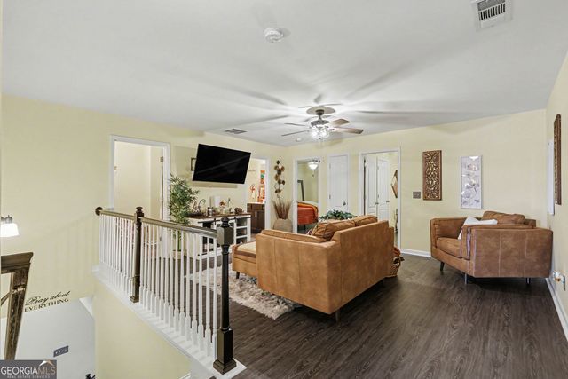 5563 Radford Loop, Fairburn, GA 30213
