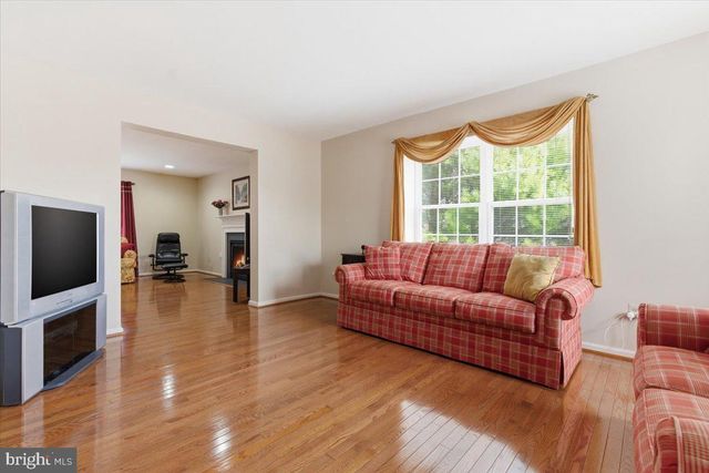 706 FRANKLIN CT, East Stroudsburg, PA 18302