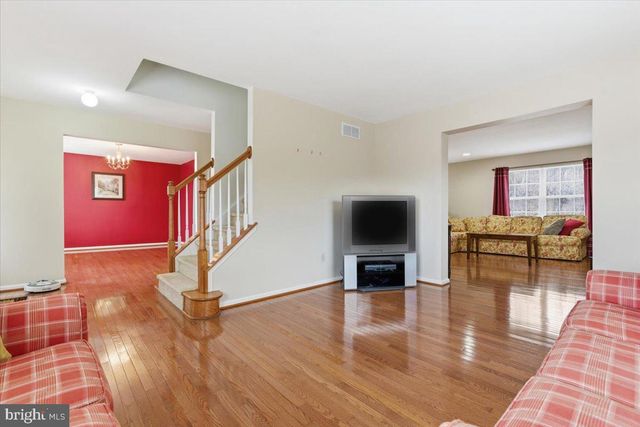 706 FRANKLIN CT, East Stroudsburg, PA 18302